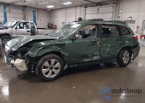 2011 Subaru Outback 2.5I Premium z USA, uszkodzony, nr VIN 4S4BRBCC1B3403501